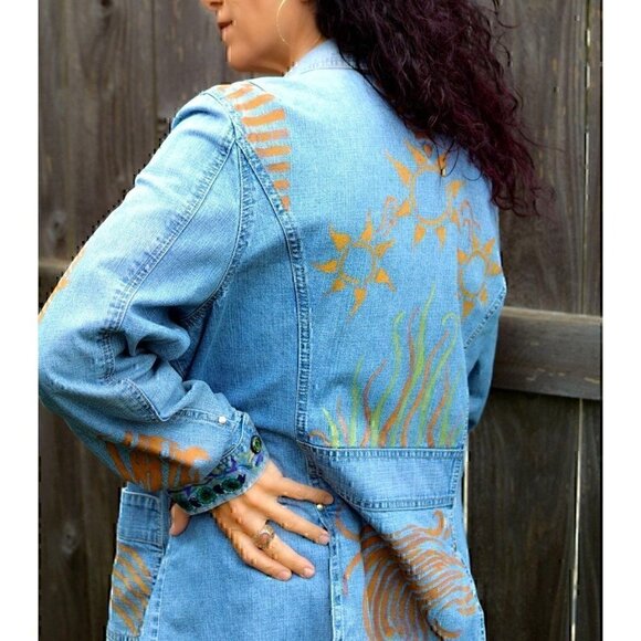 Vintage faded denim, hip-length jean jacket with hand painted and fabric images - Picture 2 of 11